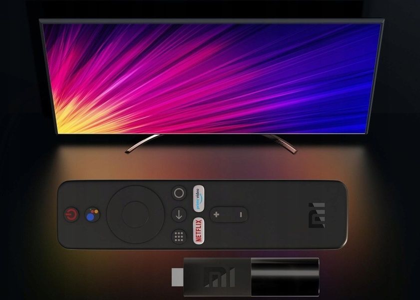 ТВ приставка медіаплеєр стик для телевізора Smart TV Android з Wi-Fi HDMI пультом голосовим керуванням Full HD